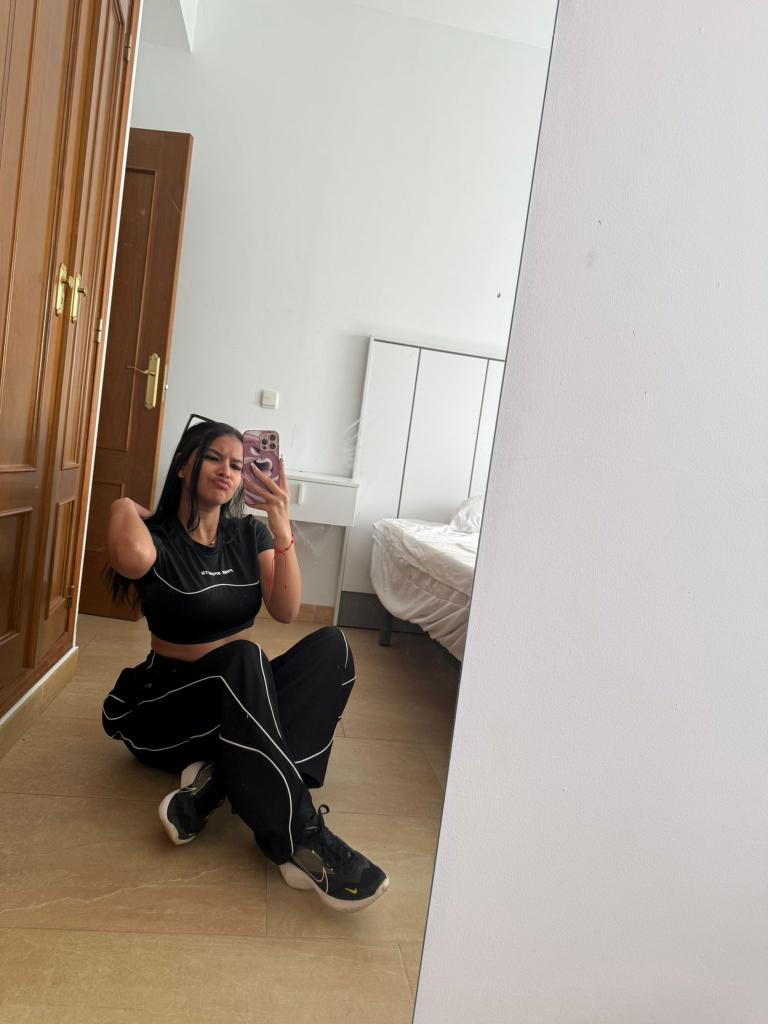 Chica busca chico en Sevilla: 