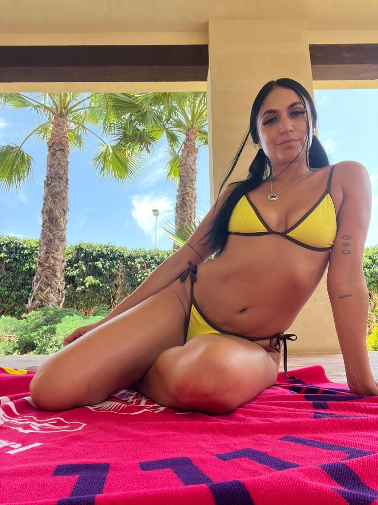 Chica busca chico en Almería: 
