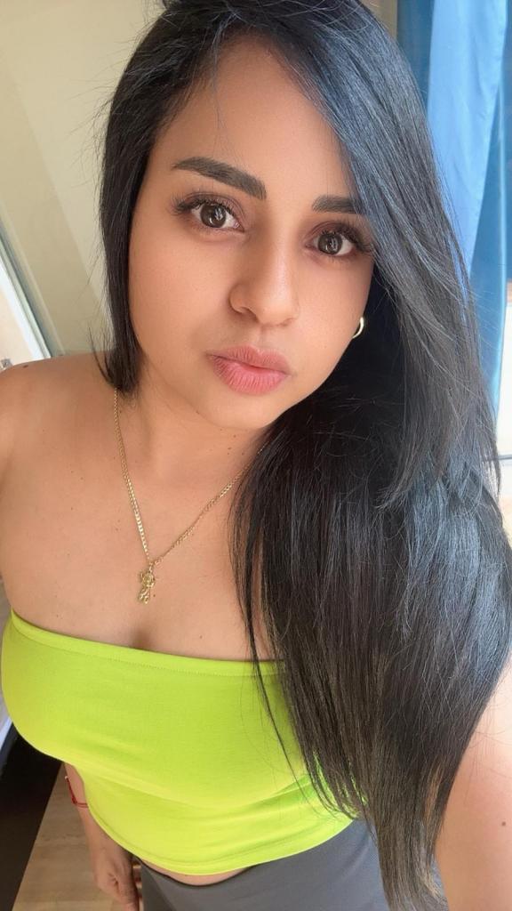 641698124: Chica busca chico en Barcelona