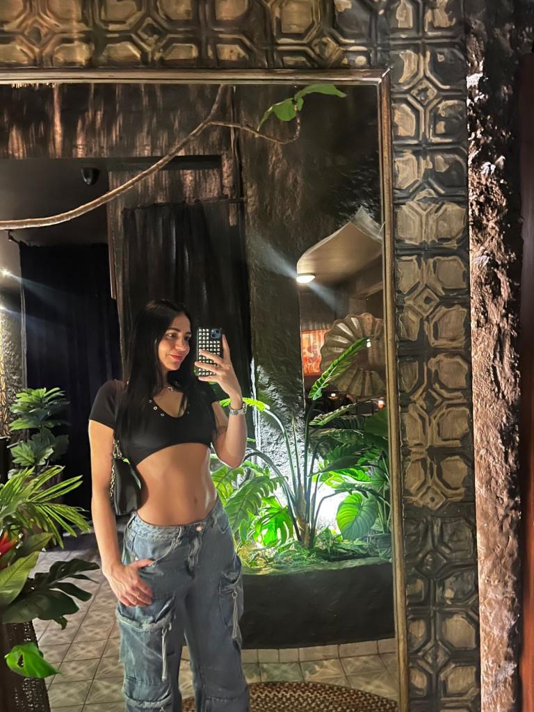 Chica busca chico en Almería: 