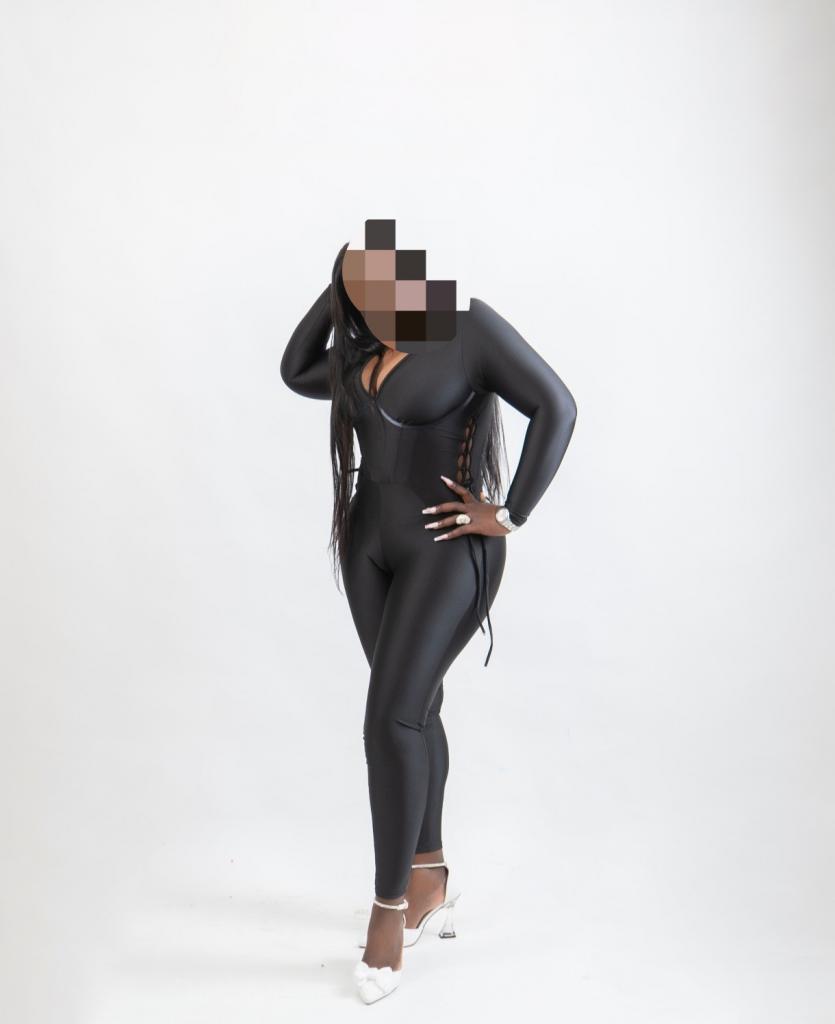 624702035: Chica busca chico en Madrid
