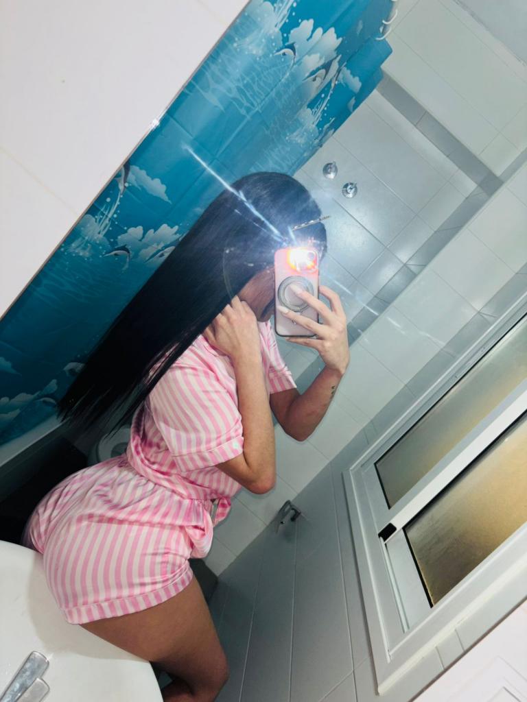 Chica busca chico en Sevilla: 