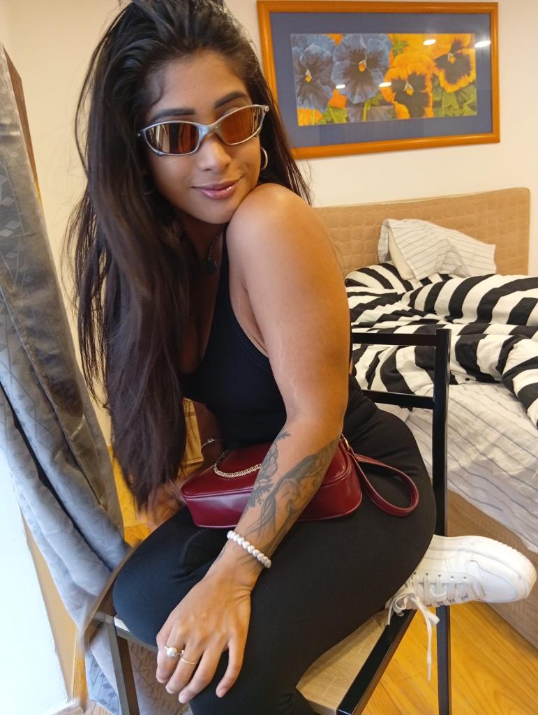 Chica busca chico en Almería: 