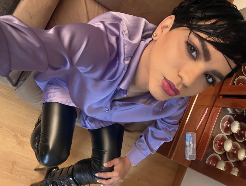 613599494: Travesti en Barcelona