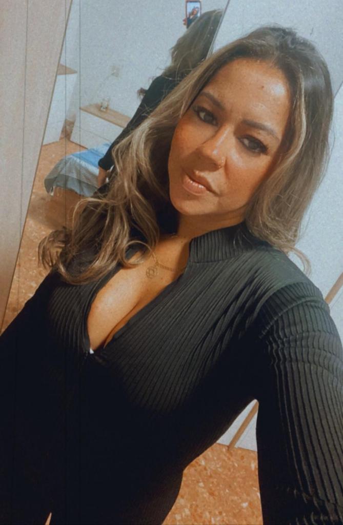 604196977: Chica busca chico en Málaga
