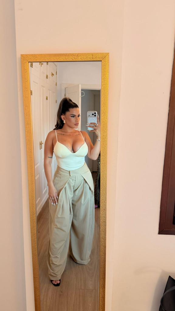 Chica busca chico en Cádiz: 