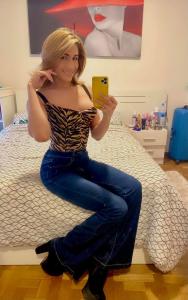 631567615: Transexual en Salamanca