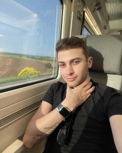 641905937: Chico busca chica en Valencia