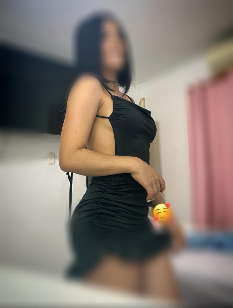 615508454: Chica busca chico en Barcelona