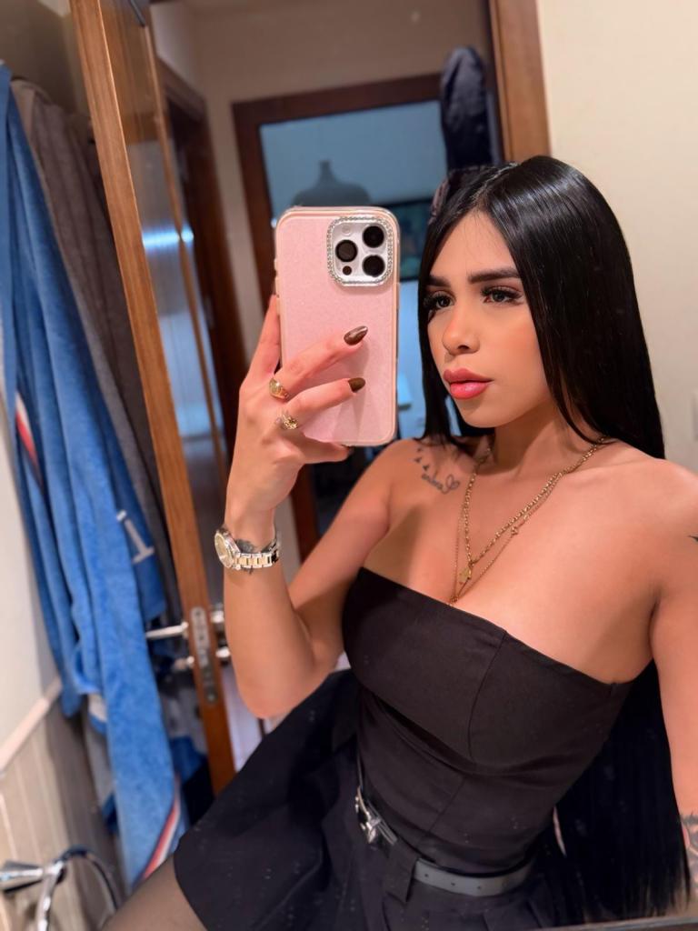 Chica busca chico en Tenerife: 