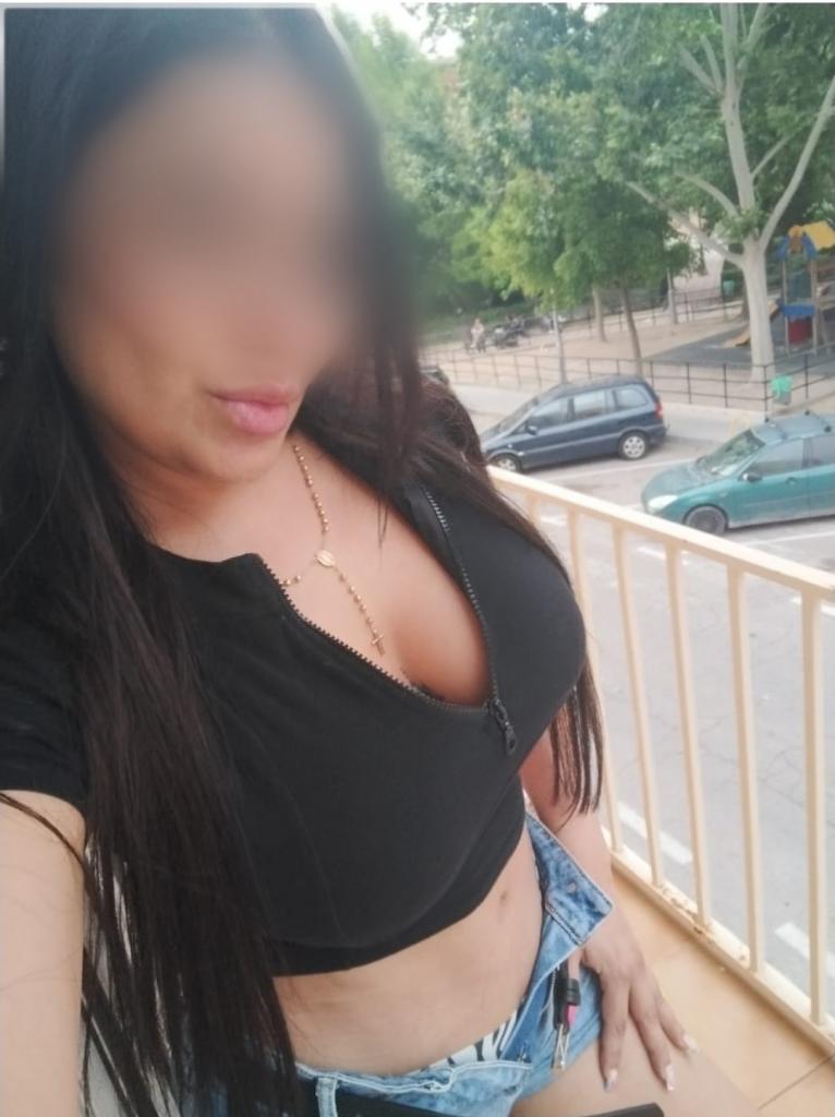 614569049: Chica busca chico en Alicante