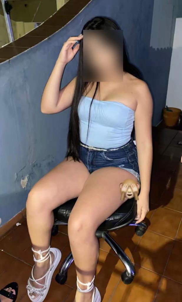 602725851: Chica busca chico en Orense