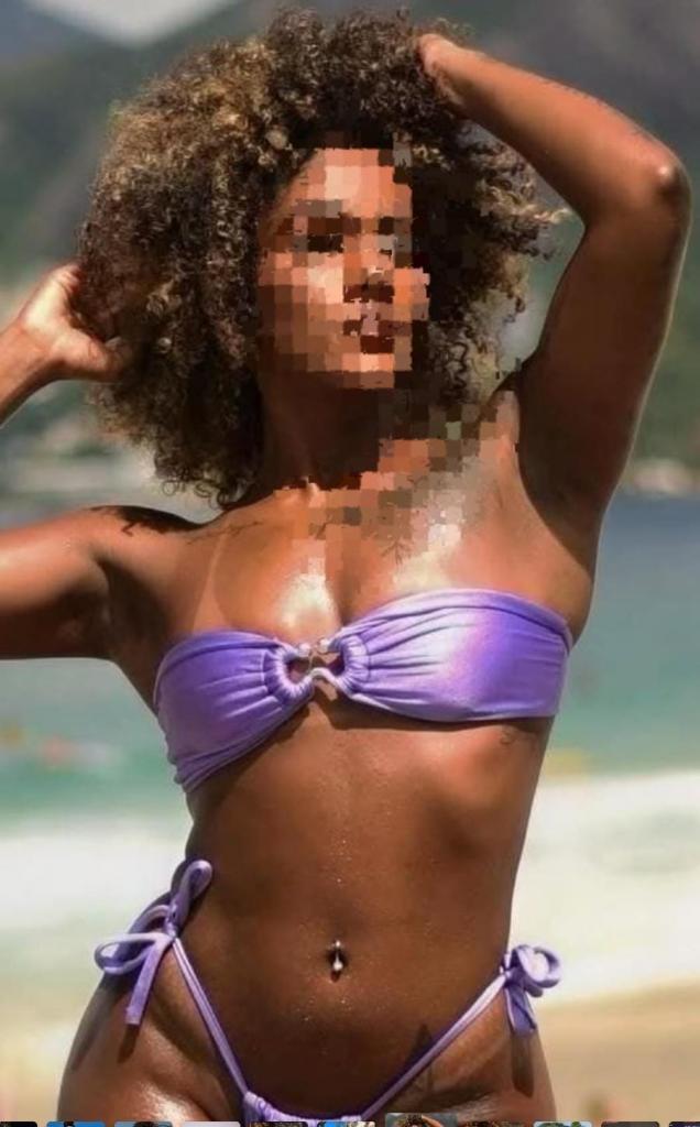 603221025: Chica busca chico en La Coruña