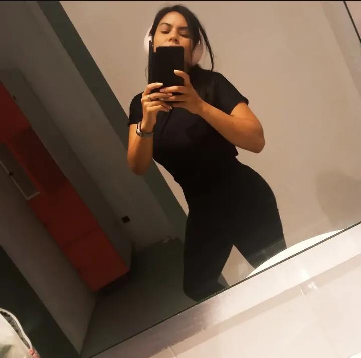 Chica busca chico en Almería: 