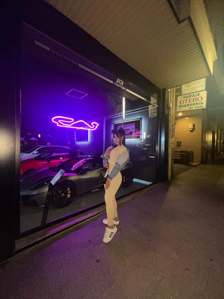 643535144: Transexual en Granada