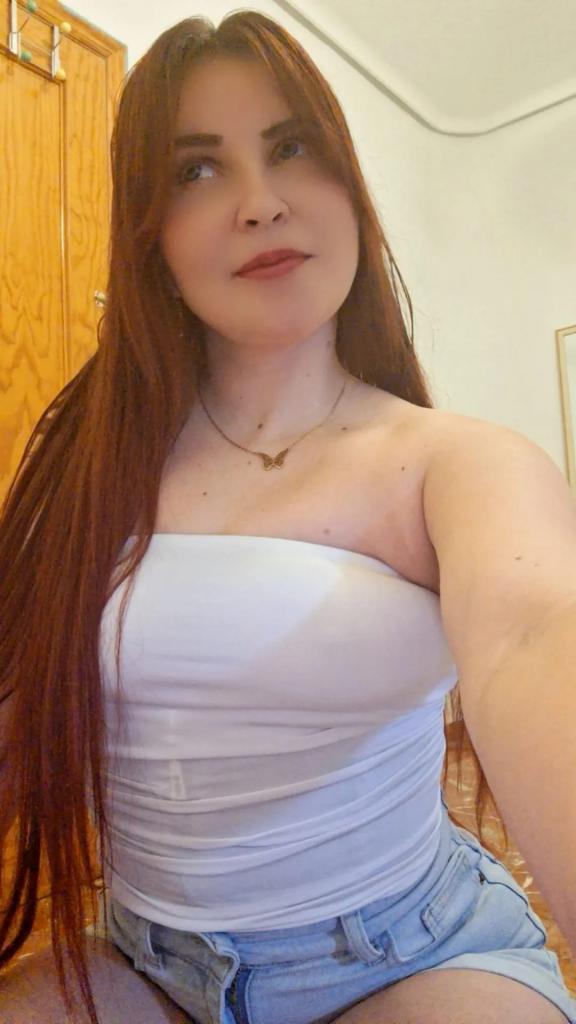 Chica busca chico en Almería: 