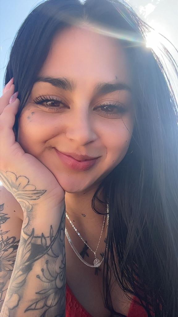 643064300: Chica busca chico en Castellón