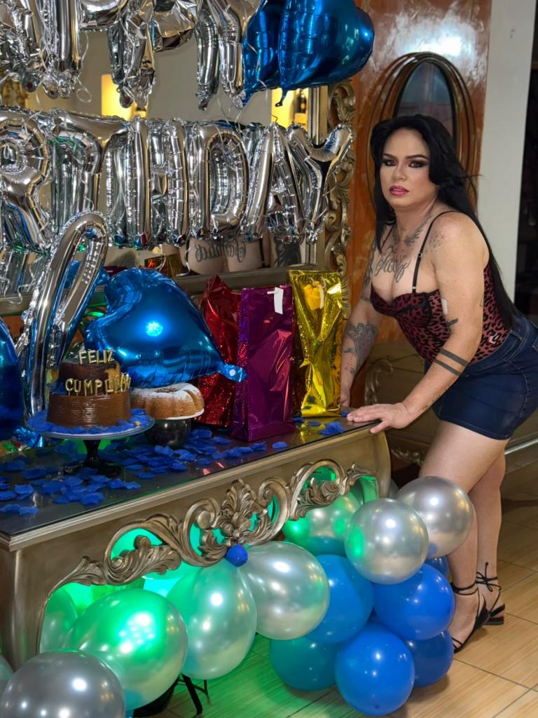 643184493: Transexual en Barcelona