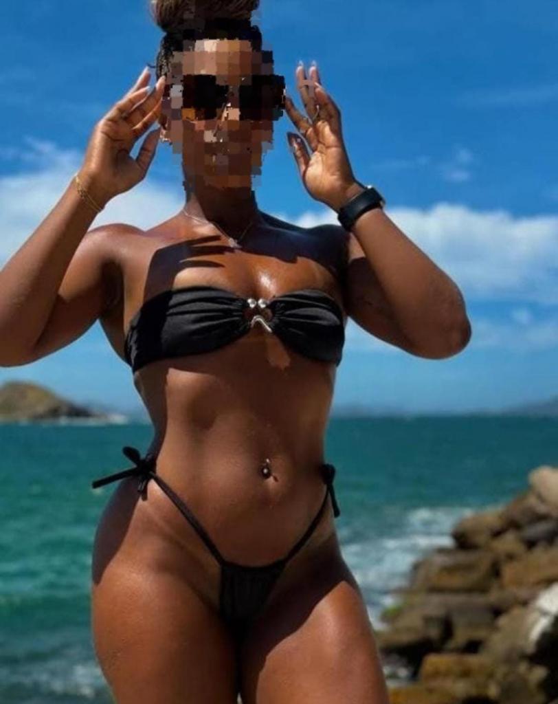 Chica busca chico en La Coruña: 