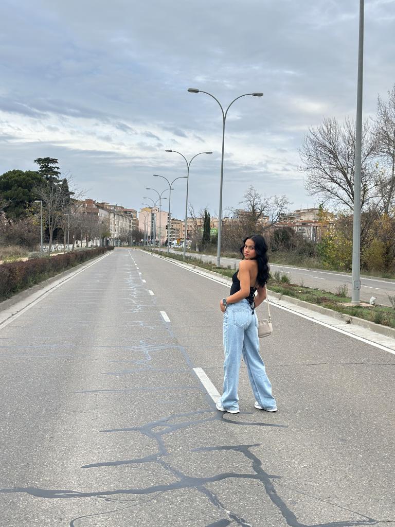 641006802: Chica busca chico en Madrid