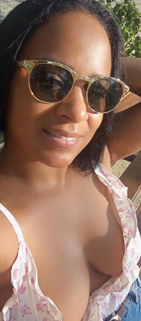 Chica busca chico en Ibiza: 