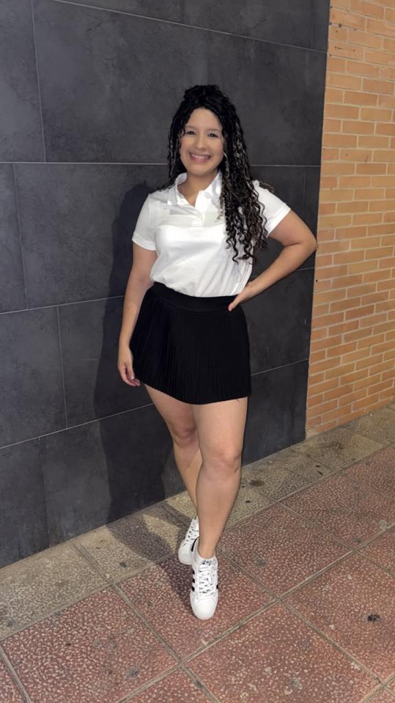 672828344: Chica busca chico en Valencia