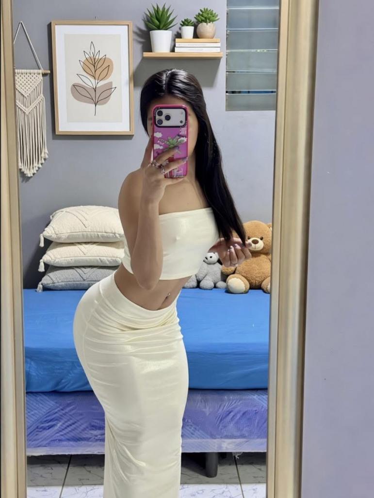 Chica busca chico en Almería: 