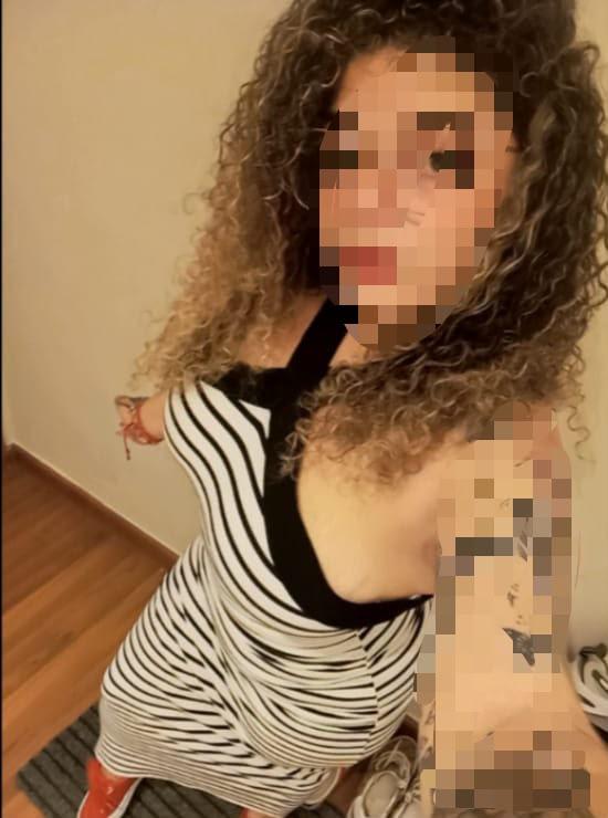 612208700: Chica busca chico en Murcia
