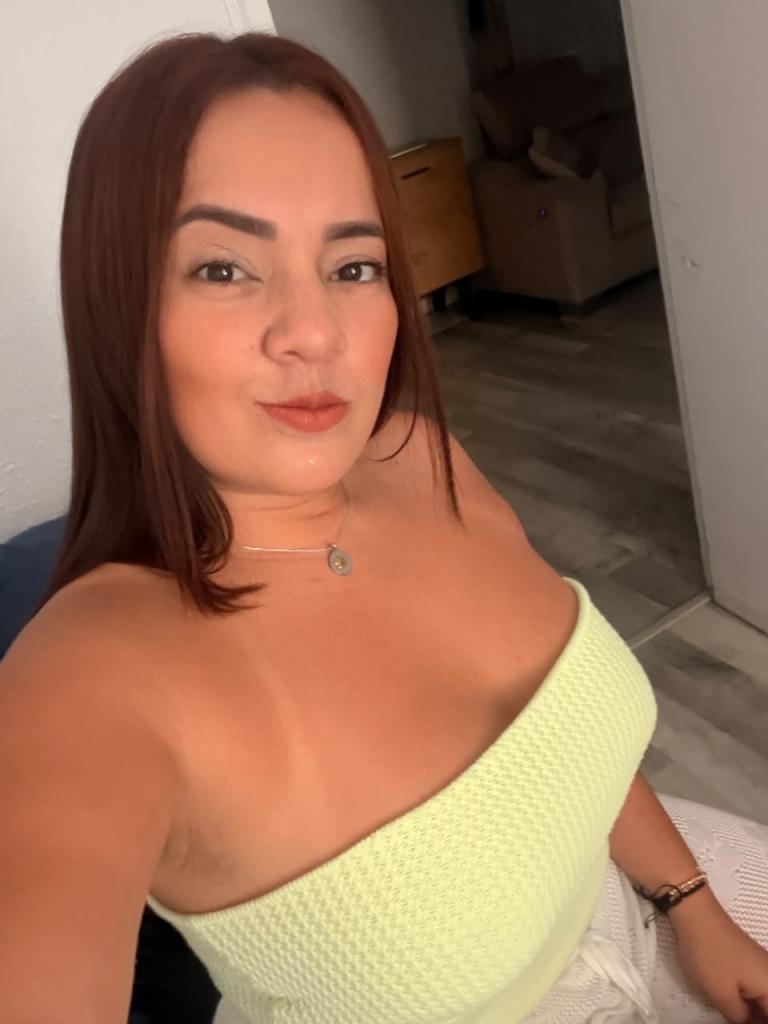 673982673: Chica busca chico en Valencia
