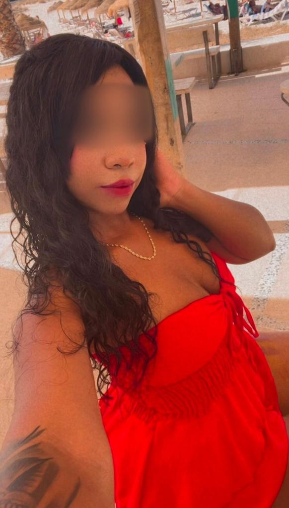 Chica busca chico en Menorca: 