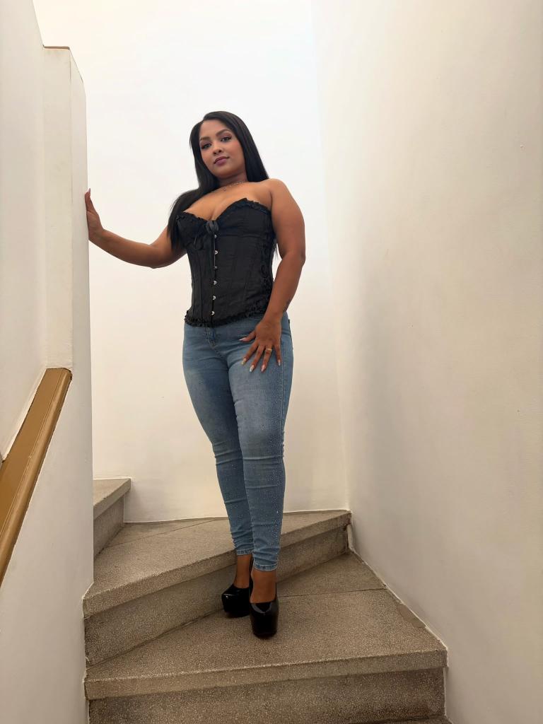 Chica busca chico en Cádiz: 