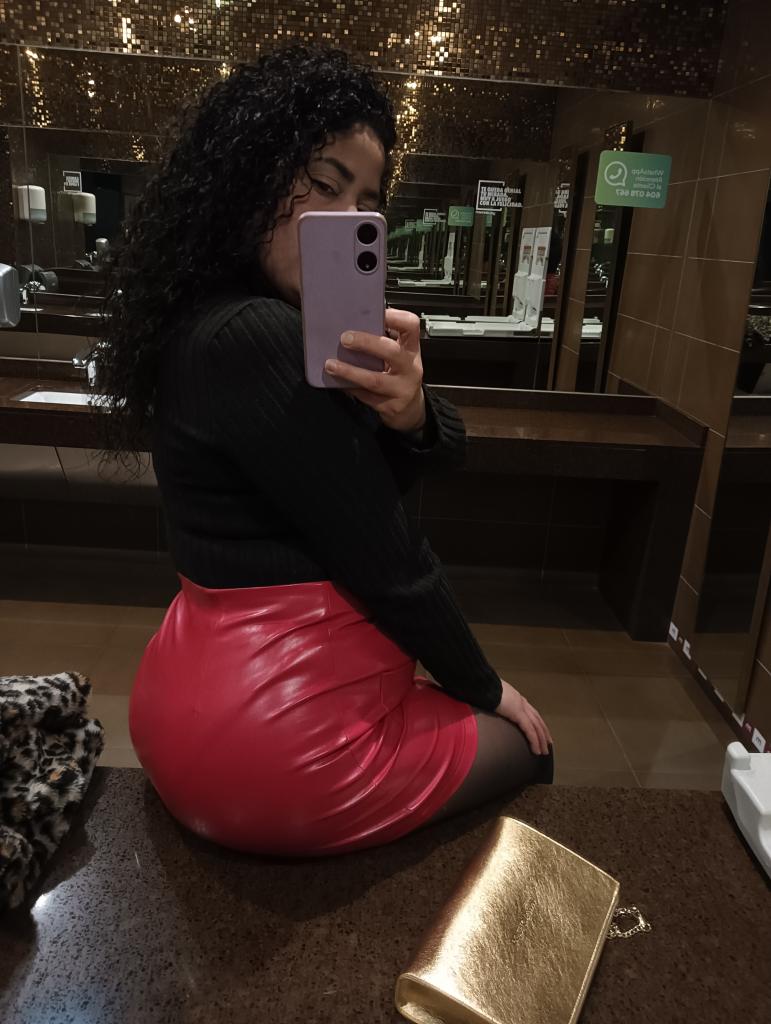 642922533: Chica busca chico en La Coruña