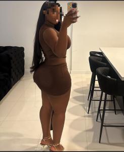607149572: Chica busca chico en Barcelona