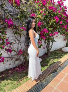 613561886: Chica busca chico en Málaga