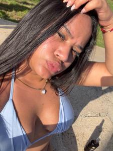 613716217: Chica busca chico en Málaga