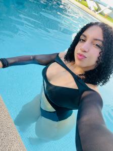 670344613: Chica busca chico en Valencia