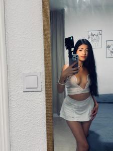 632567427: Chica busca chico en Málaga