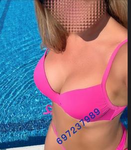 697237989: Chica busca chico en Sevilla