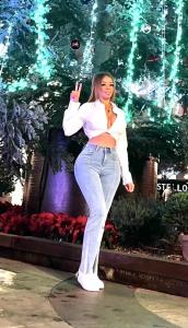 617142967: Chica busca chico en Barcelona
