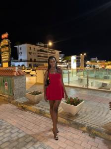 697761542: Chica busca chico en Tenerife