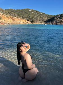 655657002: Chica busca chico en Ibiza