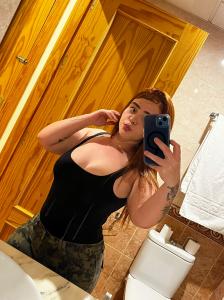 643206912: Chica busca chico en Gerona