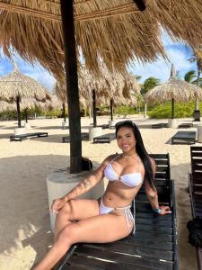 611308240: Chica busca chico en Alicante