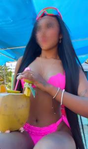 658271254: Chica busca chico en Barcelona