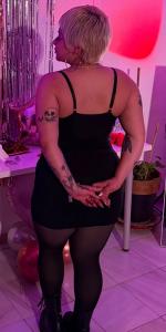 743037011: Chica busca chico en Granada