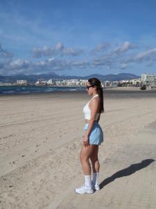 672234212: Chica busca chico en Granada