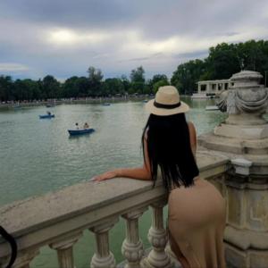 745072800: Chica busca chico en La Coruña