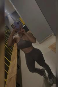 613288094: Chica busca chico en Murcia
