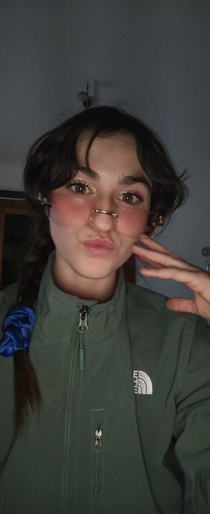 613417559: Chica busca chico en Mallorca