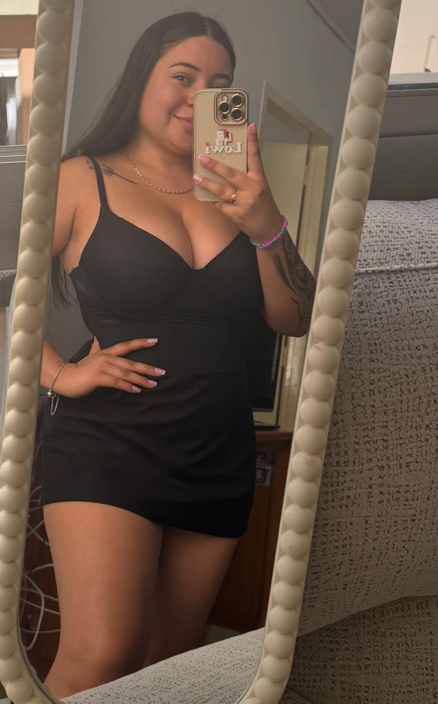 691461596: Chica busca chico en Sevilla